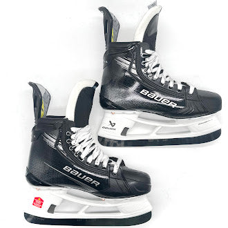 Bauer Vapor Hyperlite 2 – Patins de hockey professionnels – Brianne Jenner (PWHL)